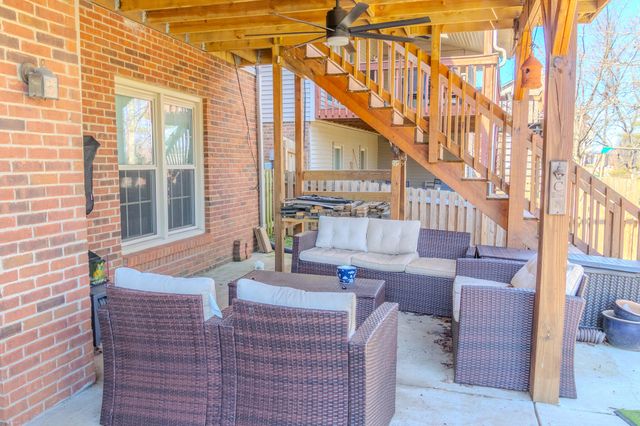 521 Ridgewater Court, Lexington, KY 40515