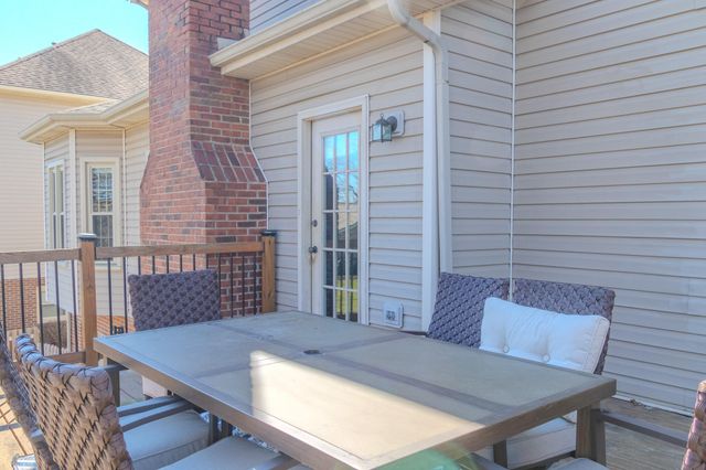 521 Ridgewater Court, Lexington, KY 40515