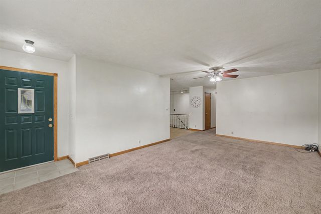 2661 Highland Ave, Salina, KS 67401