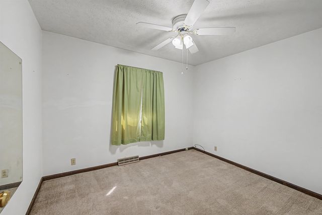 2661 Highland Ave, Salina, KS 67401