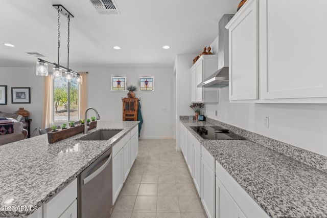 3071 PROSPECTOR Way, Wickenburg, AZ 85390