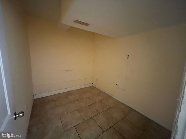 2122-24 W DIAMOND ST, Philadelphia, PA 19121