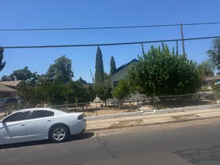 303 Locust Ave, Manteca, CA 95337