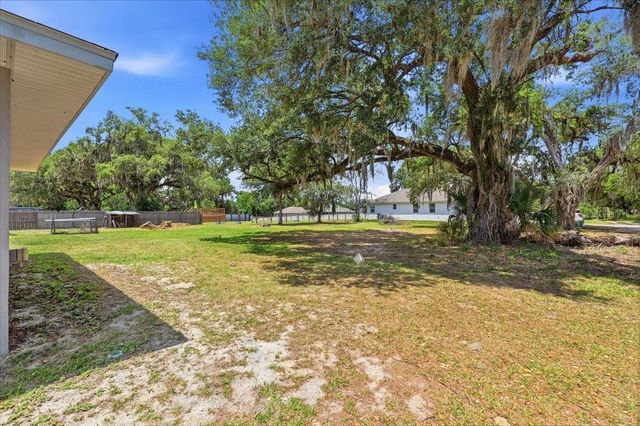1233 PARKER ROAD, Lakeland, FL 33811