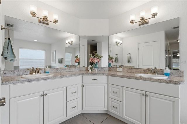 1233 PARKER ROAD, Lakeland, FL 33811
