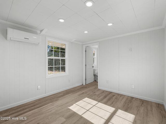 2073 Dawson Cabin Road, Jacksonville, NC 28540