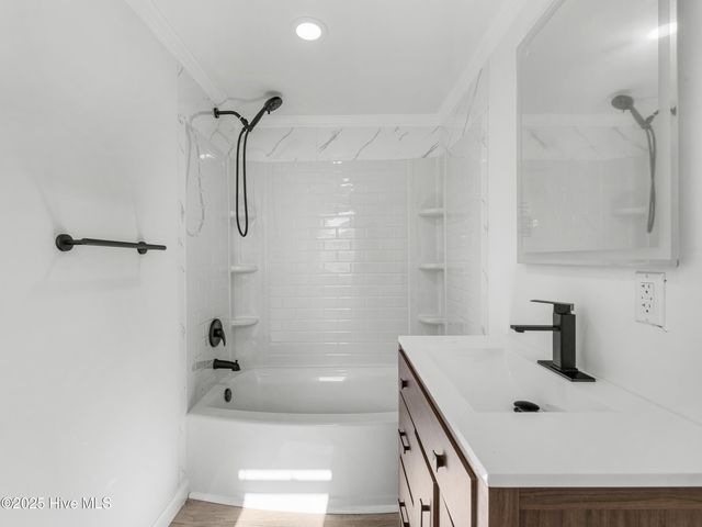 2073 Dawson Cabin Road, Jacksonville, NC 28540