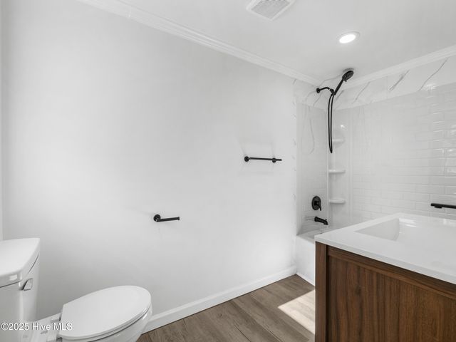 2073 Dawson Cabin Road, Jacksonville, NC 28540