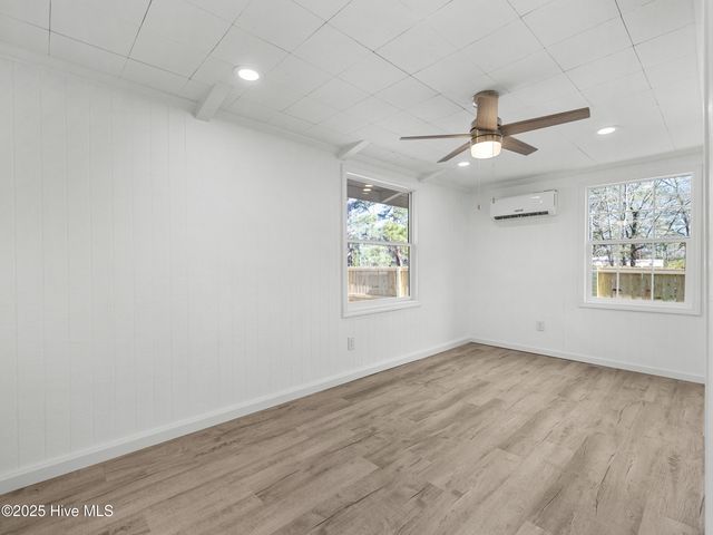 2073 Dawson Cabin Road, Jacksonville, NC 28540