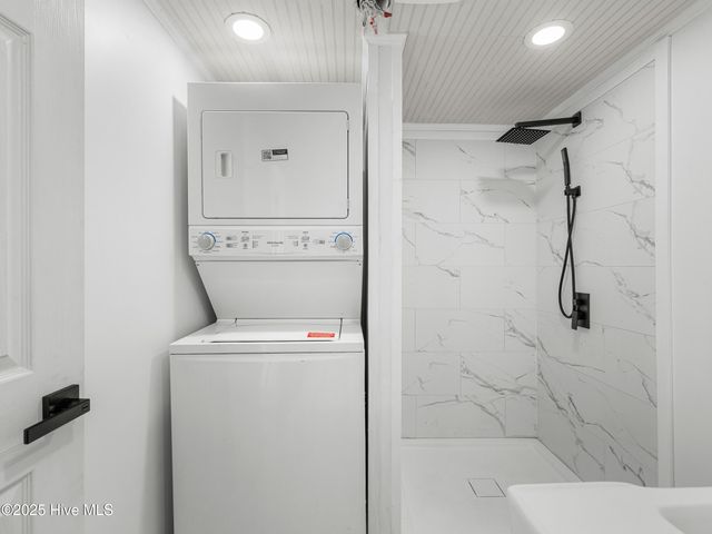 2073 Dawson Cabin Road, Jacksonville, NC 28540