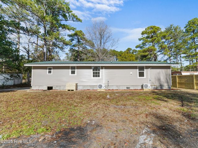 2073 Dawson Cabin Road, Jacksonville, NC 28540