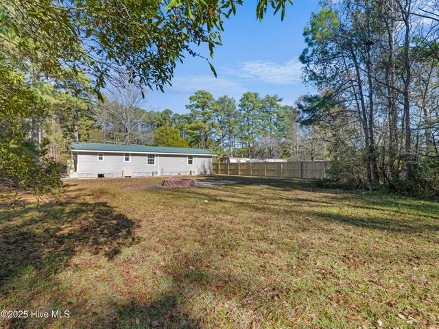 2073 Dawson Cabin Road, Jacksonville, NC 28540