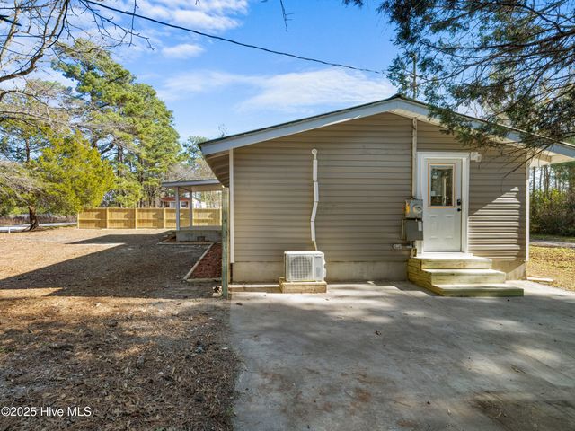 2073 Dawson Cabin Road, Jacksonville, NC 28540