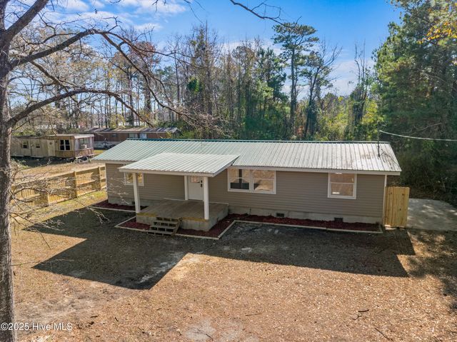 2073 Dawson Cabin Road, Jacksonville, NC 28540