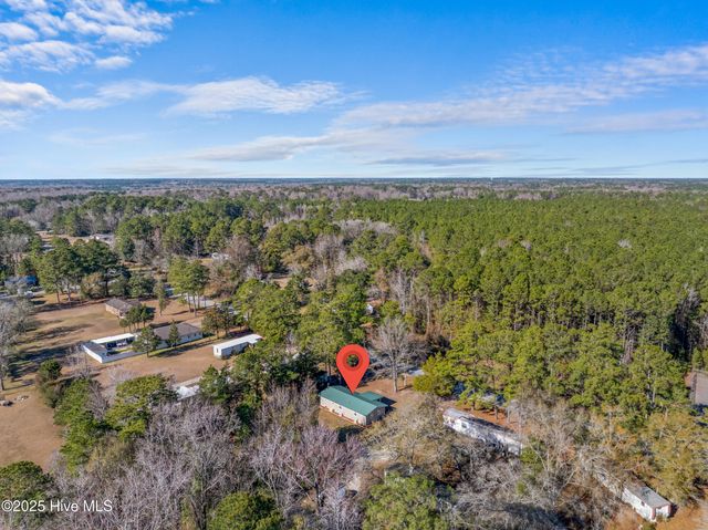 2073 Dawson Cabin Road, Jacksonville, NC 28540