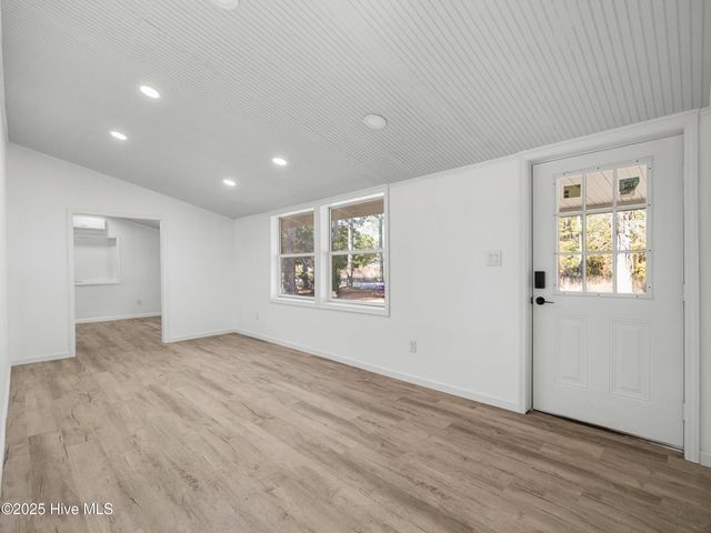 2073 Dawson Cabin Road, Jacksonville, NC 28540