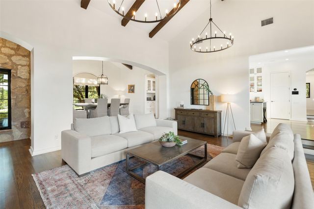 205 Hi Ridge RD, Horseshoe Bay, TX 78657