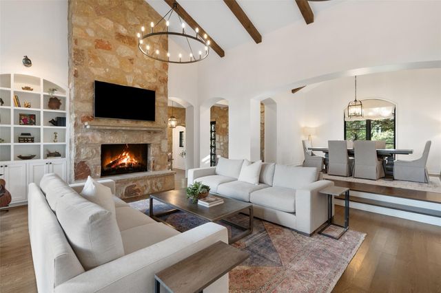 205 Hi Ridge RD, Horseshoe Bay, TX 78657