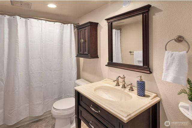 15126 NE 67th Place, Redmond, WA 98052