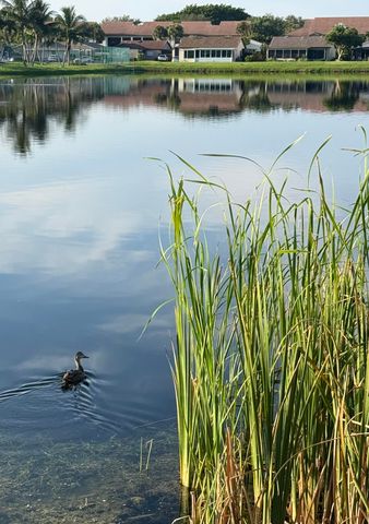 5075 Mirror Lakes Boulevard, Boynton Beach, FL 33472