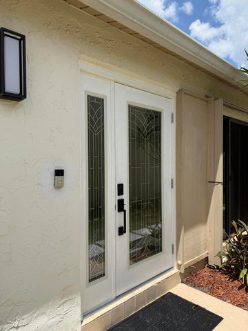 5075 Mirror Lakes Boulevard, Boynton Beach, FL 33472