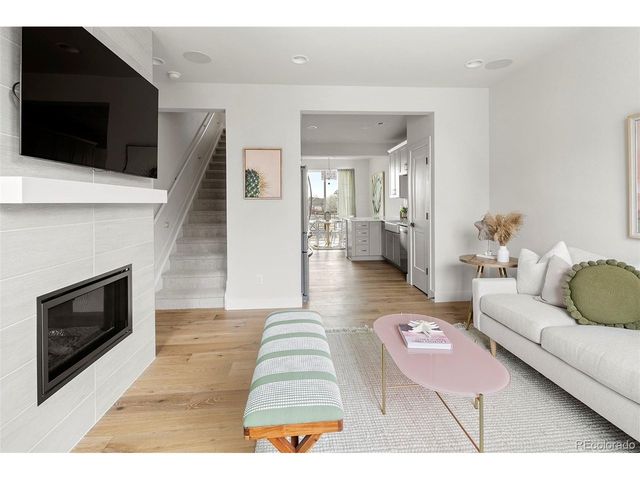 888 S Valentia St 13-102, Denver, CO 80247