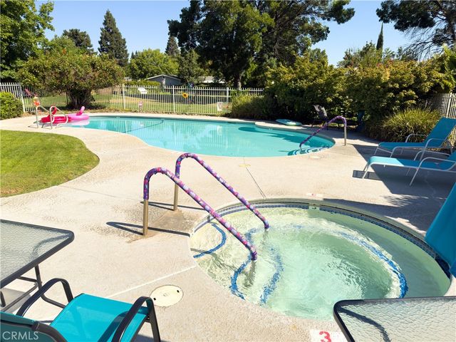 2050 Springfield Drive 143, Chico, CA 95928