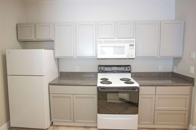 4802 51ST STREET W 307, Bradenton, FL 34210