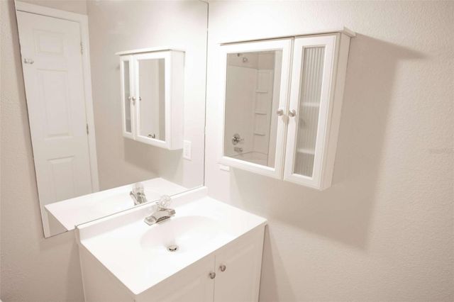 4802 51ST STREET W 307, Bradenton, FL 34210