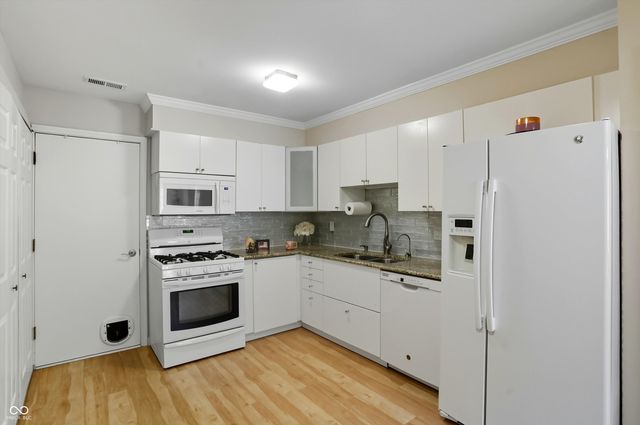 2566 Hideaway N Drive, Indianapolis, IN 46268