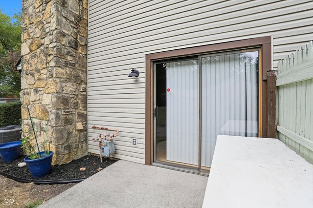 2566 Hideaway N Drive, Indianapolis, IN 46268