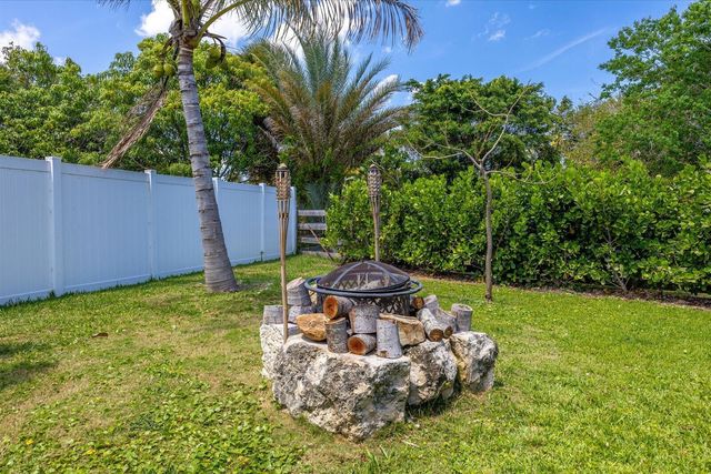 1706 Plover Avenue, Fort Pierce, FL 34949