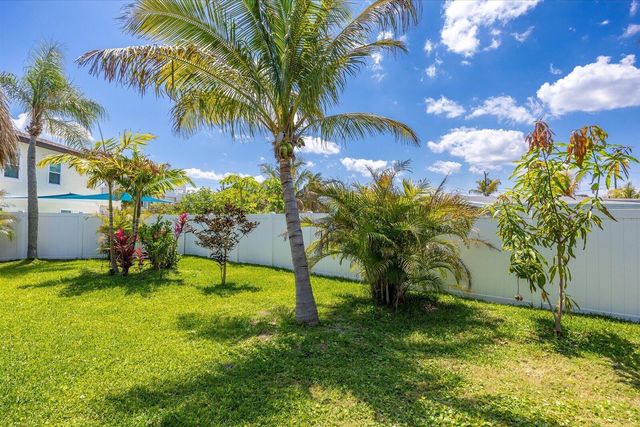 1706 Plover Avenue, Fort Pierce, FL 34949