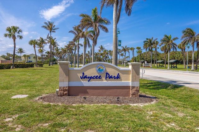 1706 Plover Avenue, Fort Pierce, FL 34949