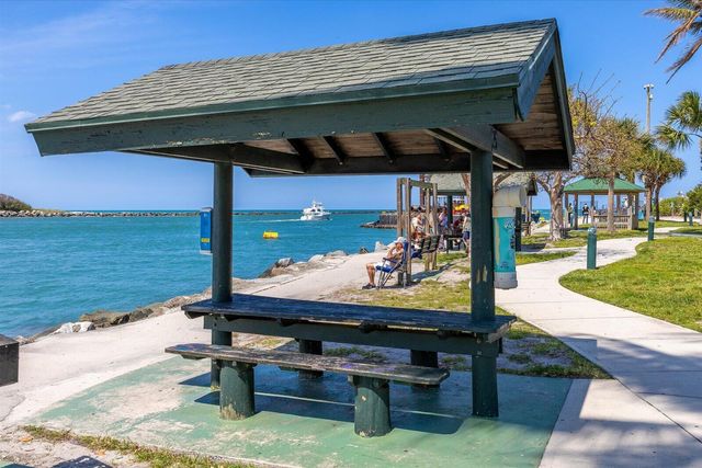 1706 Plover Avenue, Fort Pierce, FL 34949