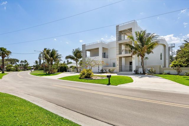 1706 Plover Avenue, Fort Pierce, FL 34949