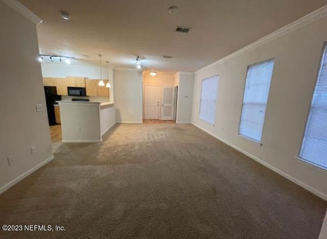 8290 GATE Parkway W 142, Jacksonville, FL 32216