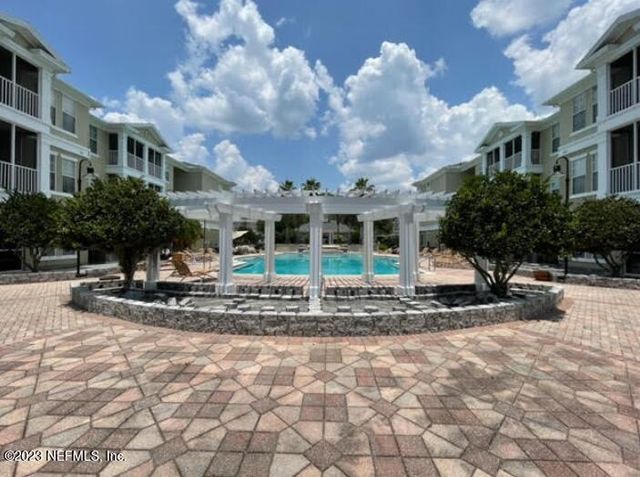 8290 GATE Parkway W 142, Jacksonville, FL 32216