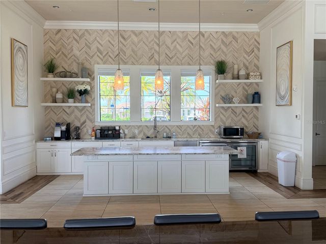 5738 LONG SHORE LOOP, Sarasota, FL 34238