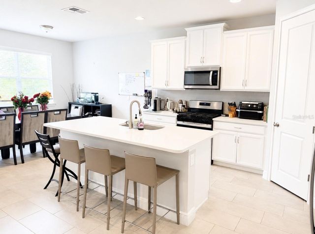 5738 LONG SHORE LOOP, Sarasota, FL 34238
