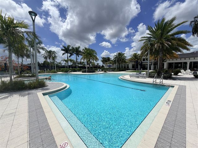 5738 LONG SHORE LOOP, Sarasota, FL 34238