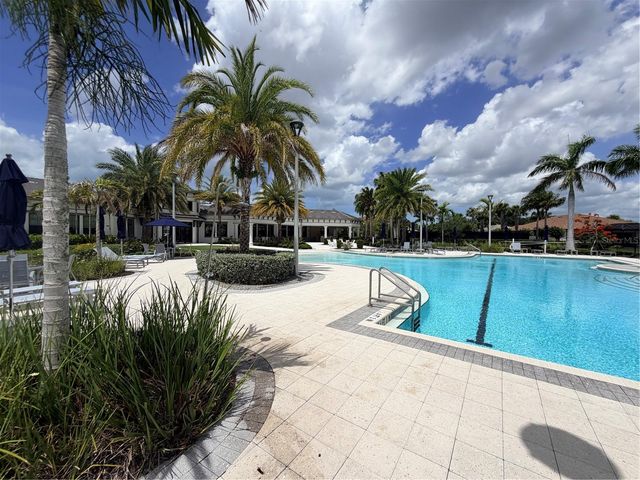 5738 LONG SHORE LOOP, Sarasota, FL 34238