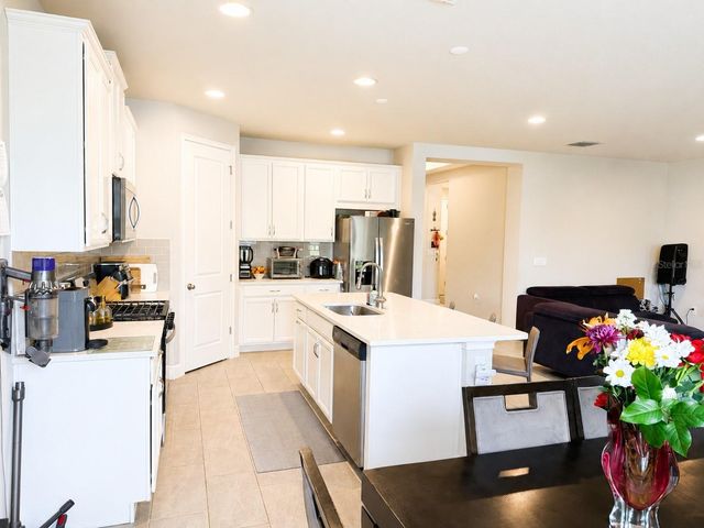 5738 LONG SHORE LOOP, Sarasota, FL 34238