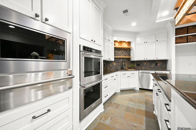 40348 Abby James Rd, Prairieville, LA 70769