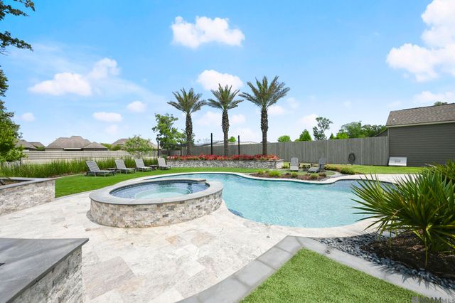 40348 Abby James Rd, Prairieville, LA 70769