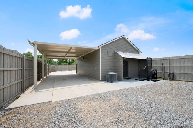 40348 Abby James Rd, Prairieville, LA 70769