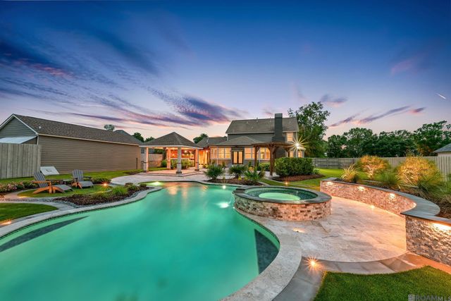 40348 Abby James Rd, Prairieville, LA 70769