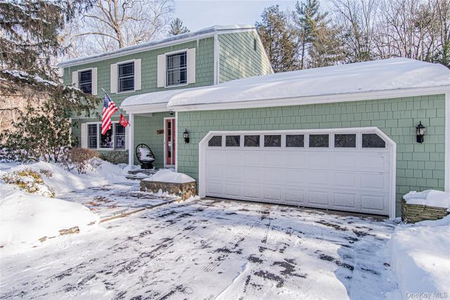 30 Hudson Drive, Hyde Park, NY 12538