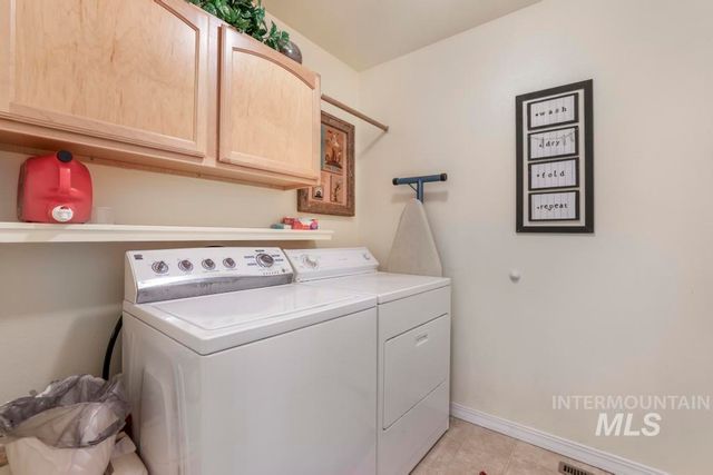 2515 E 3707 N, Twin Falls, ID 83301