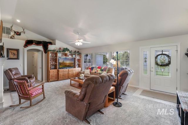 2515 E 3707 N, Twin Falls, ID 83301